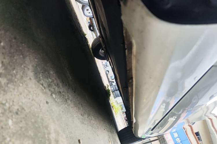 Used CHANGAN Eado 2023 Changan Edition PLUS Blue Whale NE 1.4T GDI DCT Prestige Version Left Side Sill