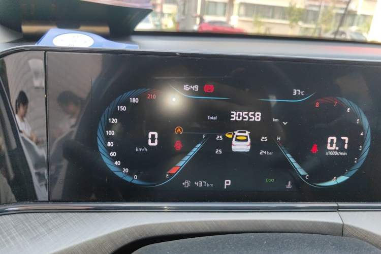Used CHANGAN Eado 2023 Changan Edition PLUS Blue Whale NE 1.4T GDI DCT Prestige Version Odometer Close Up