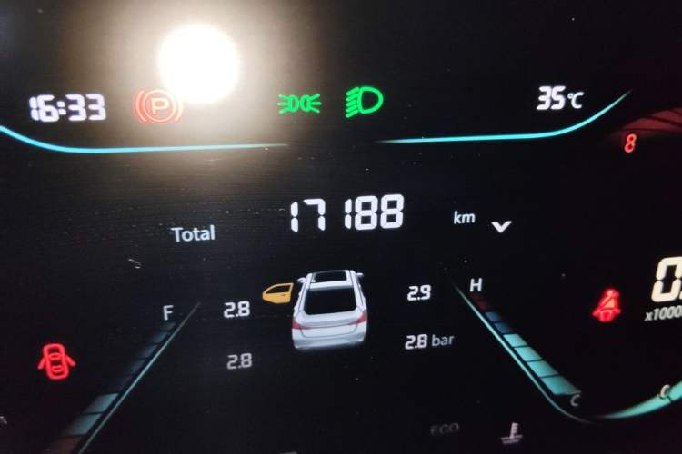 Used CHANGAN Eado 2023 Changan Edition PLUS Blue Whale NE 1.4T GDI DCT Prestige Version Odometer Close Up