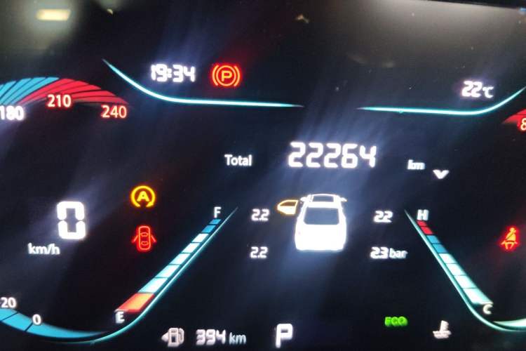Used CHANGAN Eado 2023 Changan Edition PLUS Blue Whale NE 1.4T GDI DCT Prestige Version Odometer Close Up