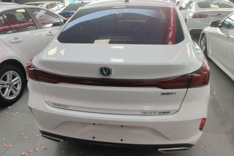 Used CHANGAN Eado 2023 Changan Edition PLUS Blue Whale NE 1.4T GDI DCT Prestige Version Rear