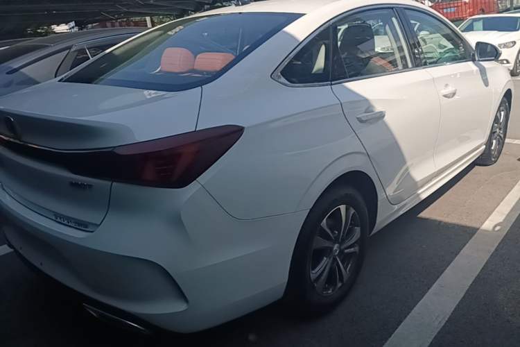 Used CHANGAN Eado 2023 Changan Edition PLUS Blue Whale NE 1.4T GDI DCT Prestige Version Rear Right 45 Deg