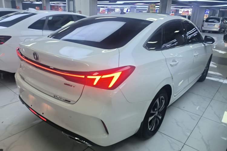 Used CHANGAN Eado 2023 Changan Edition PLUS Blue Whale NE 1.4T GDI DCT Prestige Version Rear Right 45 Deg