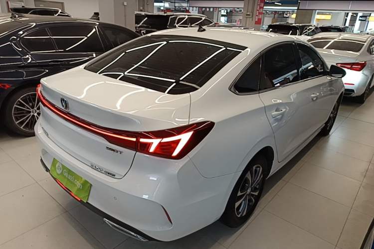 Used CHANGAN Eado 2023 Changan Edition PLUS Blue Whale NE 1.4T GDI DCT Prestige Version Rear Right 45 Deg