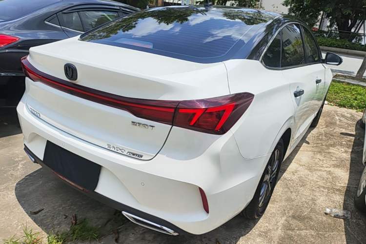 Used CHANGAN Eado 2023 Changan Edition PLUS Blue Whale NE 1.4T GDI DCT Prestige Version Rear Right 45 Deg
