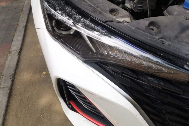 Used CHANGAN Eado 2023 Changan Edition PLUS Blue Whale NE 1.4T GDI DCT Prestige Version Right Front Headlight