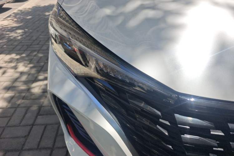 Used CHANGAN Eado 2023 Changan Edition PLUS Blue Whale NE 1.4T GDI DCT Prestige Version Right Front Headlight