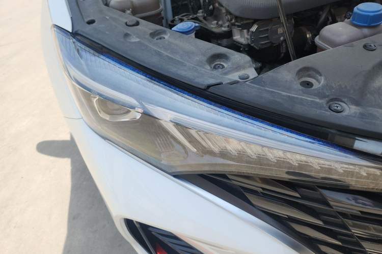 Used CHANGAN Eado 2023 Changan Edition PLUS Blue Whale NE 1.4T GDI DCT Prestige Version Right Front Headlight