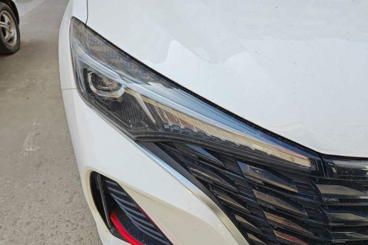 Used CHANGAN Eado 2023 Changan Edition PLUS Blue Whale NE 1.4T GDI DCT Prestige Version Right Front Headlight