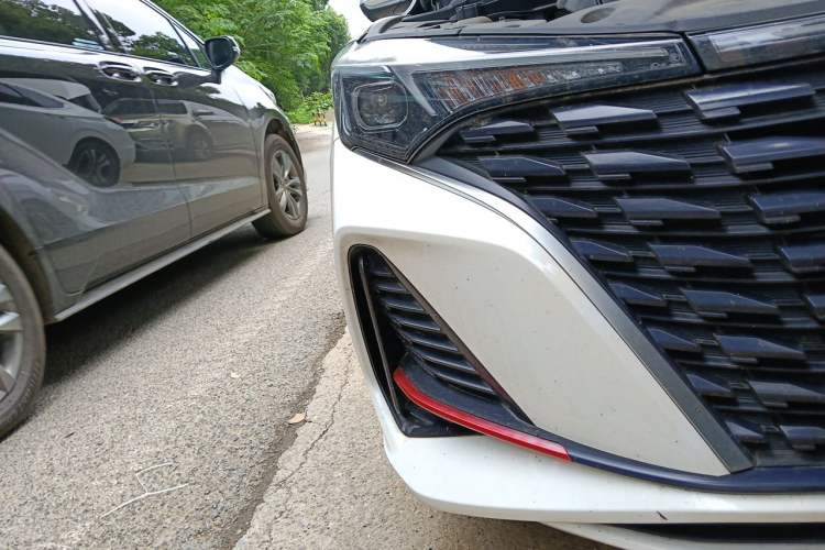 Used CHANGAN Eado 2023 Changan Edition PLUS Blue Whale NE 1.4T GDI DCT Prestige Version Right Front Headlight