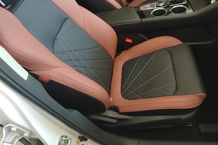Used CHANGAN Eado 2023 Changan Edition PLUS Blue Whale NE 1.4T GDI DCT Prestige Version Right Front Seat