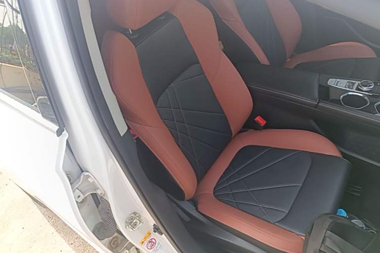 Used CHANGAN Eado 2023 Changan Edition PLUS Blue Whale NE 1.4T GDI DCT Prestige Version Right Front Seat