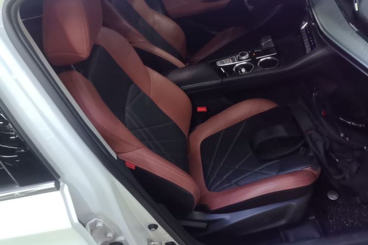 Used CHANGAN Eado 2023 Changan Edition PLUS Blue Whale NE 1.4T GDI DCT Prestige Version Right Front Seat