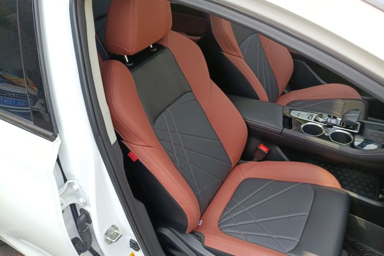 Used CHANGAN Eado 2023 Changan Edition PLUS Blue Whale NE 1.4T GDI DCT Prestige Version Right Front Seat