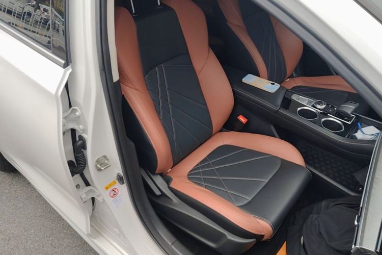 Used CHANGAN Eado 2023 Changan Edition PLUS Blue Whale NE 1.4T GDI DCT Prestige Version Right Front Seat