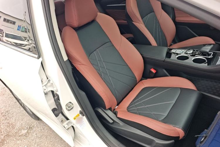 Used CHANGAN Eado 2023 Changan Edition PLUS Blue Whale NE 1.4T GDI DCT Prestige Version Right Front Seat