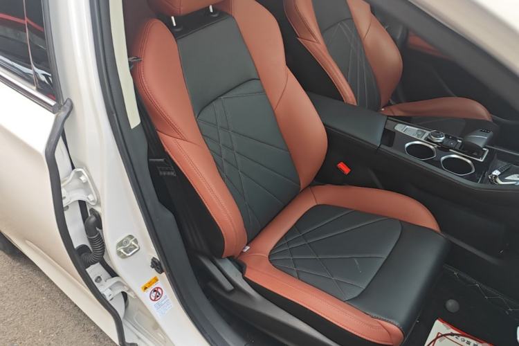 Used CHANGAN Eado 2023 Changan Edition PLUS Blue Whale NE 1.4T GDI DCT Prestige Version Right Front Seat