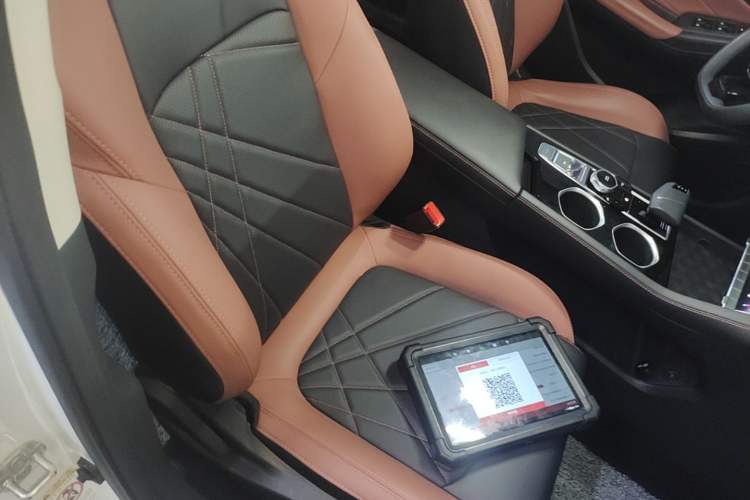 Used CHANGAN Eado 2023 Changan Edition PLUS Blue Whale NE 1.4T GDI DCT Prestige Version Right Front Seat
