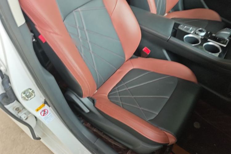 Used CHANGAN Eado 2023 Changan Edition PLUS Blue Whale NE 1.4T GDI DCT Prestige Version Right Front Seat