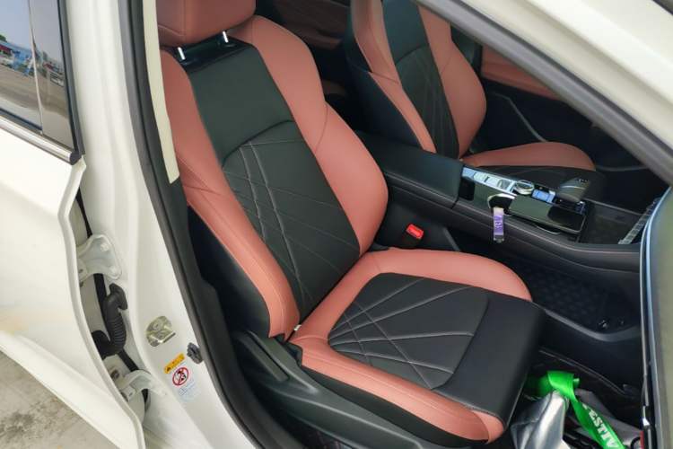 Used CHANGAN Eado 2023 Changan Edition PLUS Blue Whale NE 1.4T GDI DCT Prestige Version Right Front Seat