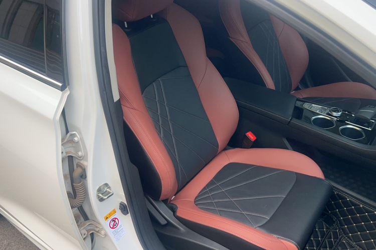 Used CHANGAN Eado 2023 Changan Edition PLUS Blue Whale NE 1.4T GDI DCT Prestige Version Right Front Seat