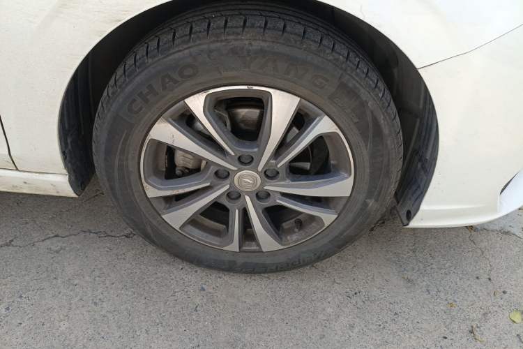 Used CHANGAN Eado 2023 Changan Edition PLUS Blue Whale NE 1.4T GDI DCT Prestige Version Right Front Wheel Hub