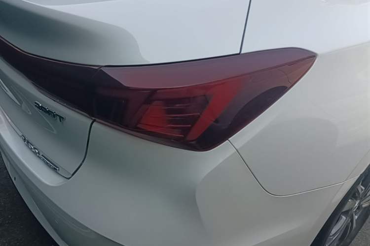 Used CHANGAN Eado 2023 Changan Edition PLUS Blue Whale NE 1.4T GDI DCT Prestige Version Right Rear Taillight