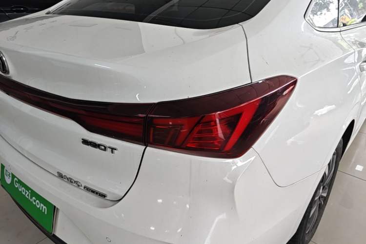 Used CHANGAN Eado 2023 Changan Edition PLUS Blue Whale NE 1.4T GDI DCT Prestige Version Right Rear Taillight