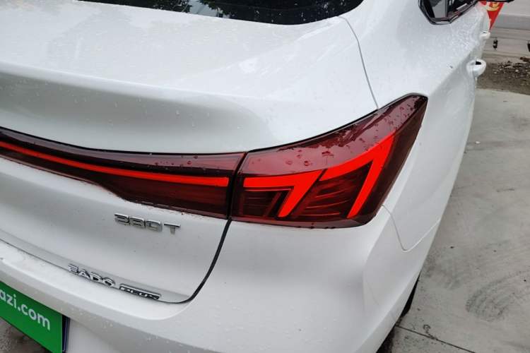 Used CHANGAN Eado 2023 Changan Edition PLUS Blue Whale NE 1.4T GDI DCT Prestige Version Right Rear Taillight