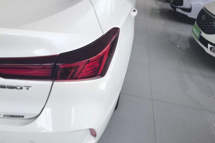 Used CHANGAN Eado 2023 Changan Edition PLUS Blue Whale NE 1.4T GDI DCT Prestige Version Right Rear Taillight
