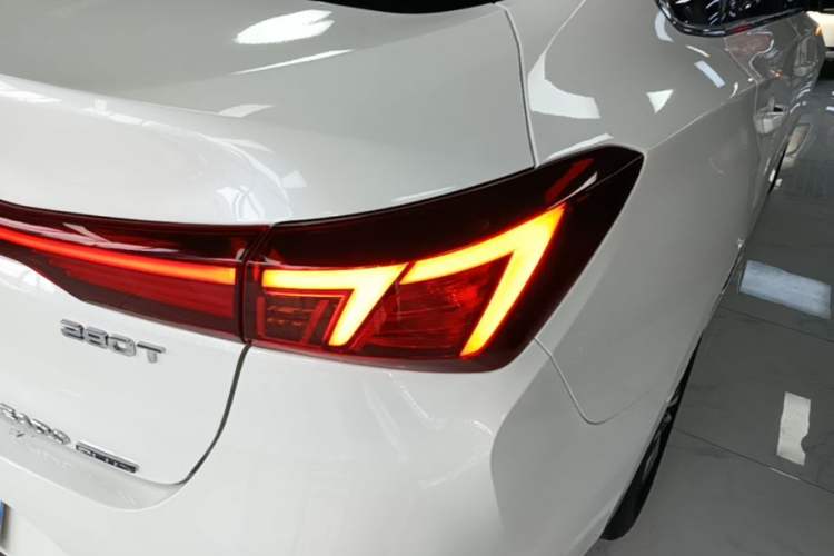 Used CHANGAN Eado 2023 Changan Edition PLUS Blue Whale NE 1.4T GDI DCT Prestige Version Right Rear Taillight