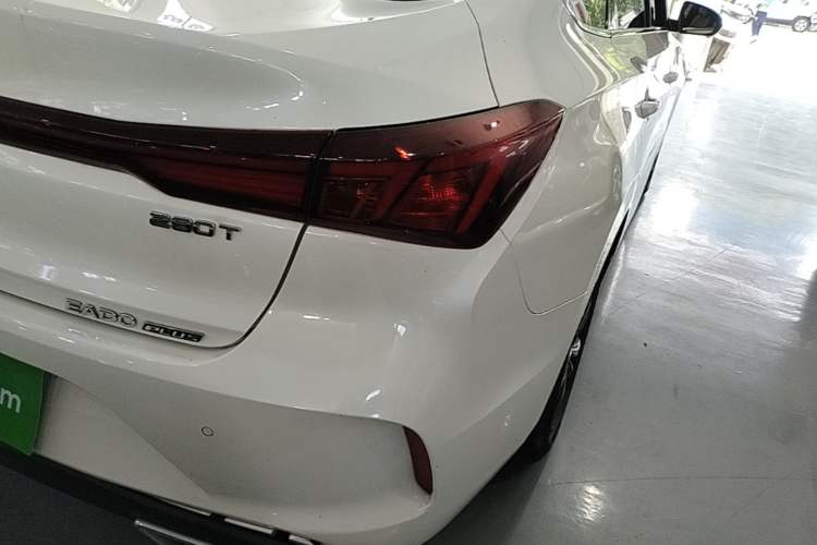 Used CHANGAN Eado 2023 Changan Edition PLUS Blue Whale NE 1.4T GDI DCT Prestige Version Right Rear Taillight