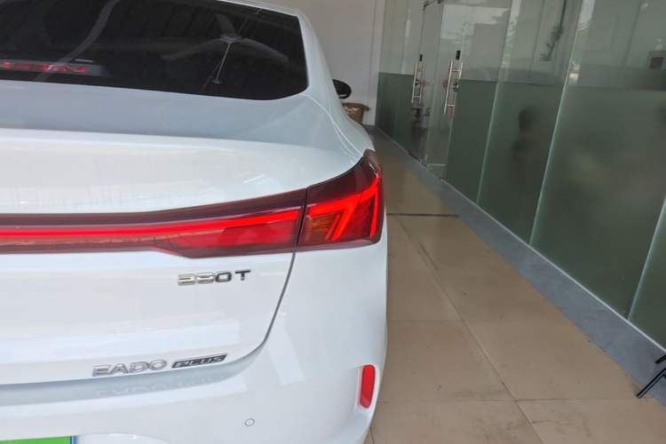 Used CHANGAN Eado 2023 Changan Edition PLUS Blue Whale NE 1.4T GDI DCT Prestige Version Right Rear Taillight