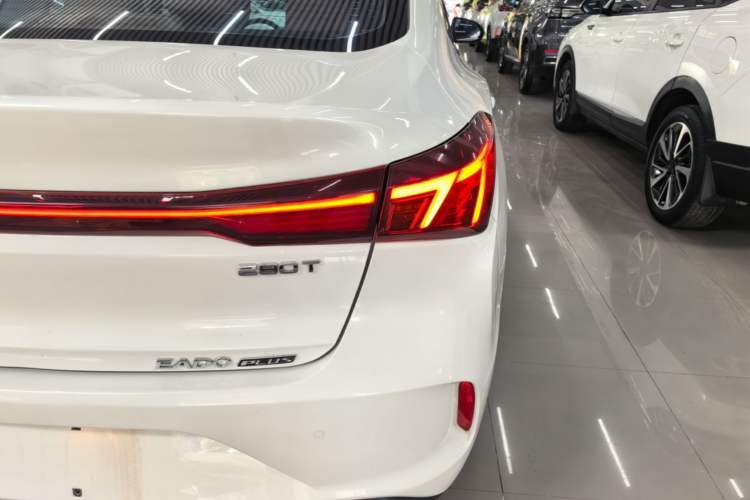 Used CHANGAN Eado 2023 Changan Edition PLUS Blue Whale NE 1.4T GDI DCT Prestige Version Right Rear Taillight