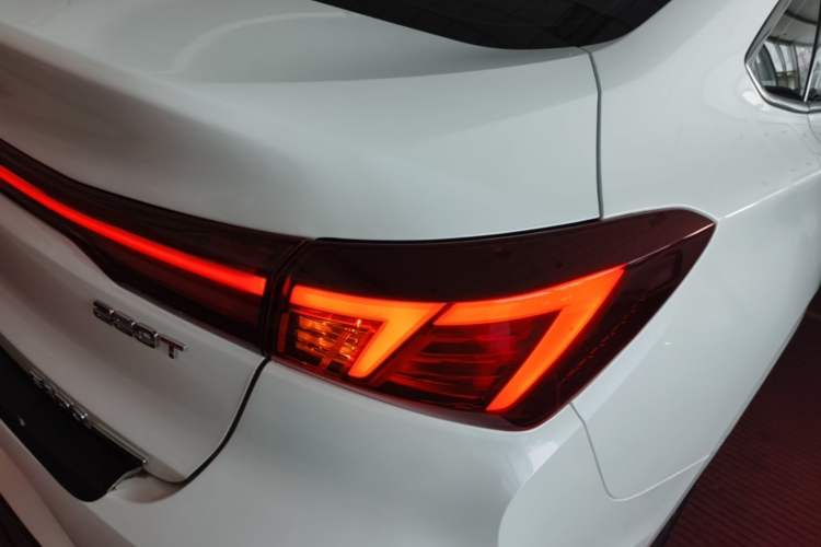 Used CHANGAN Eado 2023 Changan Edition PLUS Blue Whale NE 1.4T GDI DCT Prestige Version Right Rear Taillight