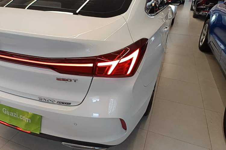 Used CHANGAN Eado 2023 Changan Edition PLUS Blue Whale NE 1.4T GDI DCT Prestige Version Right Rear Taillight