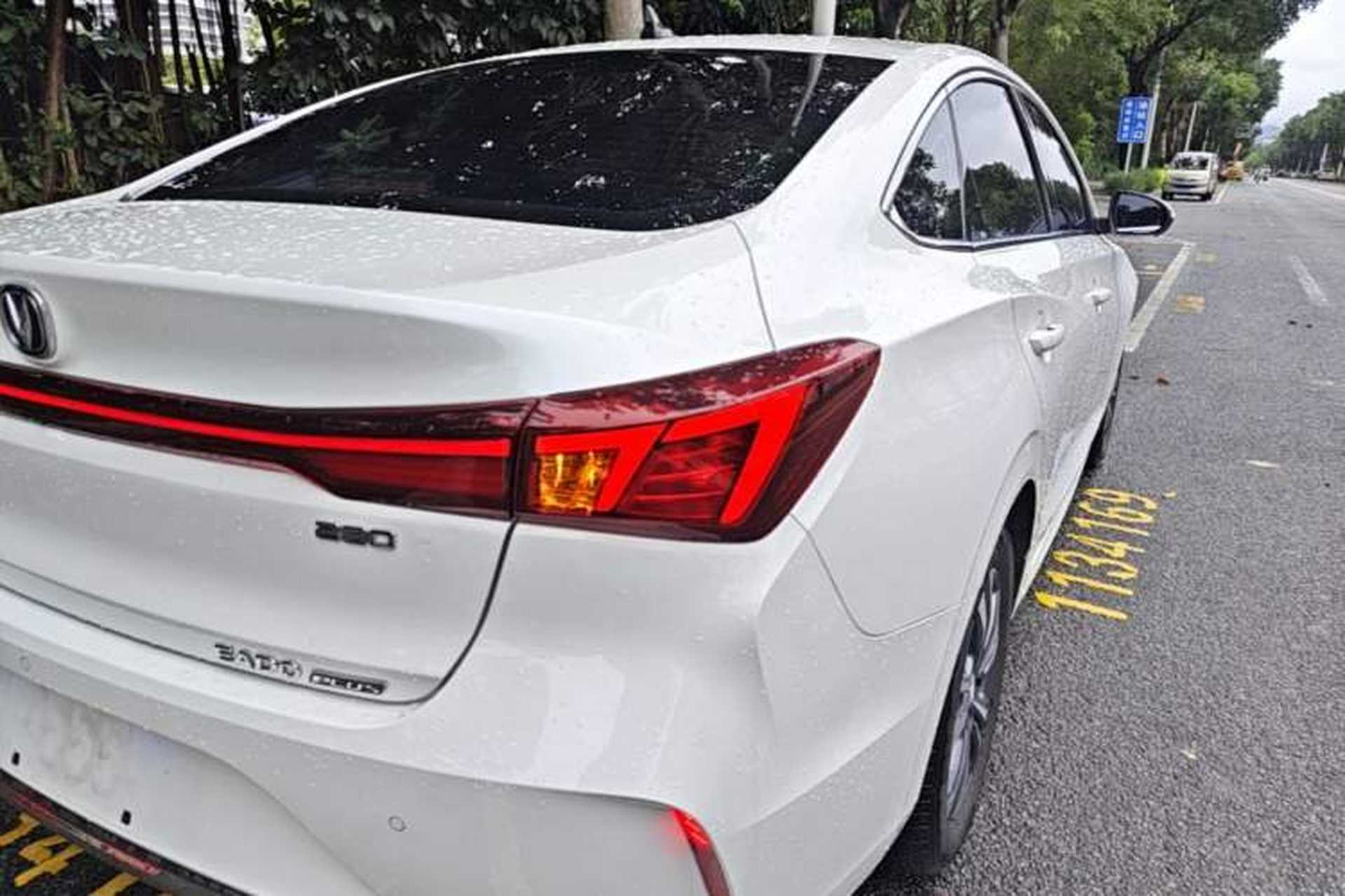 Used CHANGAN Eado 2023 Changan Edition PLUS Blue Whale NE 1.4T GDI DCT Prestige Version Right Rear Taillight