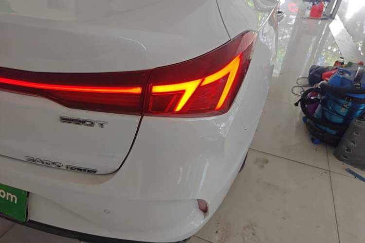 Used CHANGAN Eado 2023 Changan Edition PLUS Blue Whale NE 1.4T GDI DCT Prestige Version Right Rear Taillight