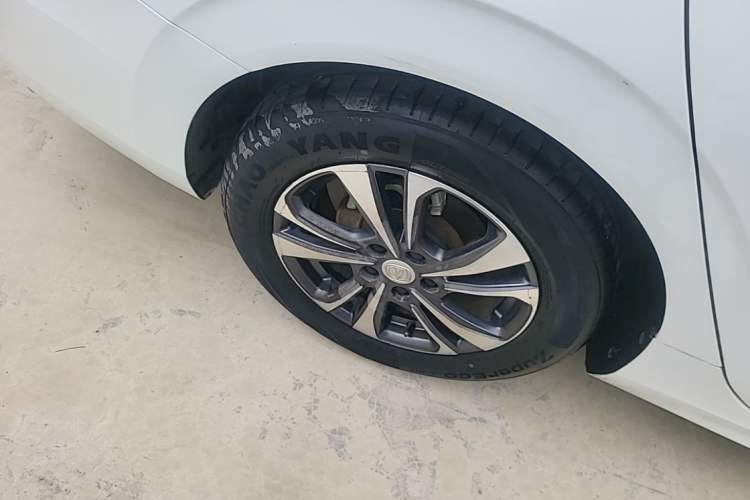 Used CHANGAN Eado 2023 Changan Edition PLUS Blue Whale NE 1.4T GDI DCT Prestige Version Right Rear Wheel Hub