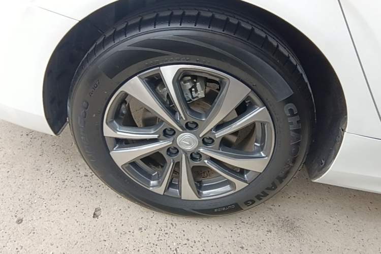 Used CHANGAN Eado 2023 Changan Edition PLUS Blue Whale NE 1.4T GDI DCT Prestige Version Right Rear Wheel Hub