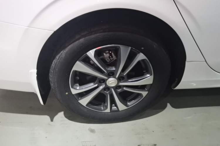 Used CHANGAN Eado 2023 Changan Edition PLUS Blue Whale NE 1.4T GDI DCT Prestige Version Right Rear Wheel Hub