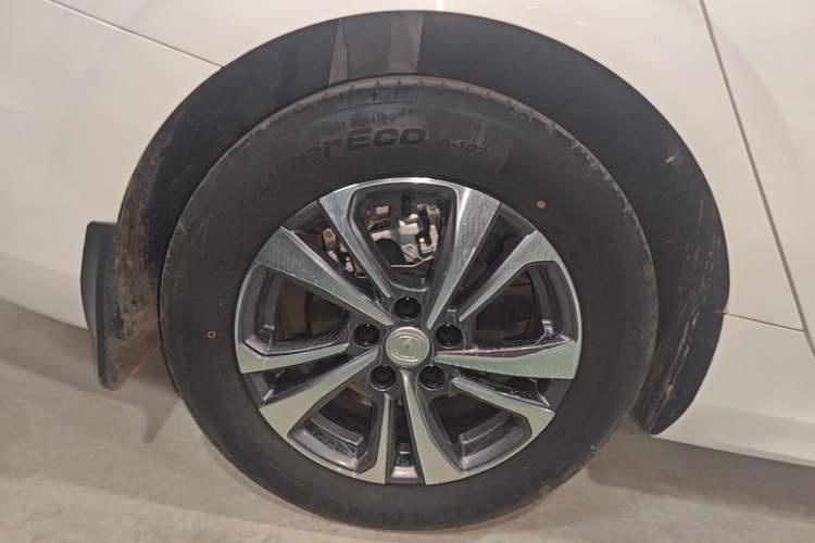 Used CHANGAN Eado 2023 Changan Edition PLUS Blue Whale NE 1.4T GDI DCT Prestige Version Right Rear Wheel Hub