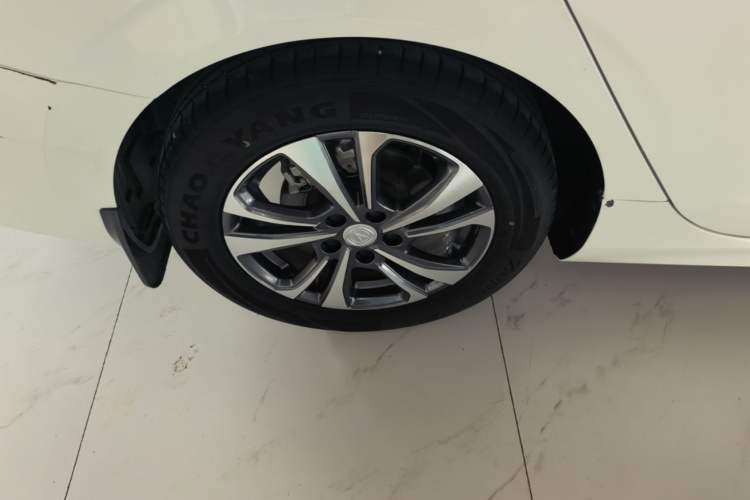 Used CHANGAN Eado 2023 Changan Edition PLUS Blue Whale NE 1.4T GDI DCT Prestige Version Right Rear Wheel Hub