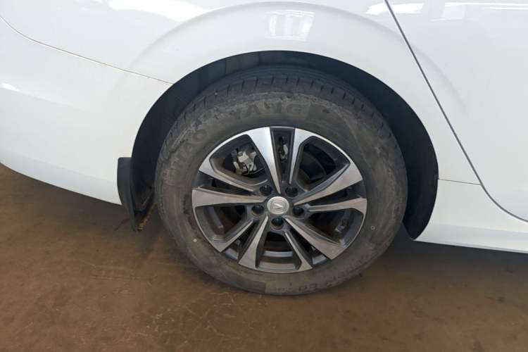 Used CHANGAN Eado 2023 Changan Edition PLUS Blue Whale NE 1.4T GDI DCT Prestige Version Right Rear Wheel Hub