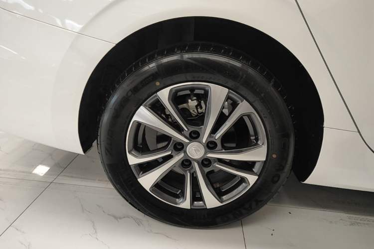 Used CHANGAN Eado 2023 Changan Edition PLUS Blue Whale NE 1.4T GDI DCT Prestige Version Right Rear Wheel Hub