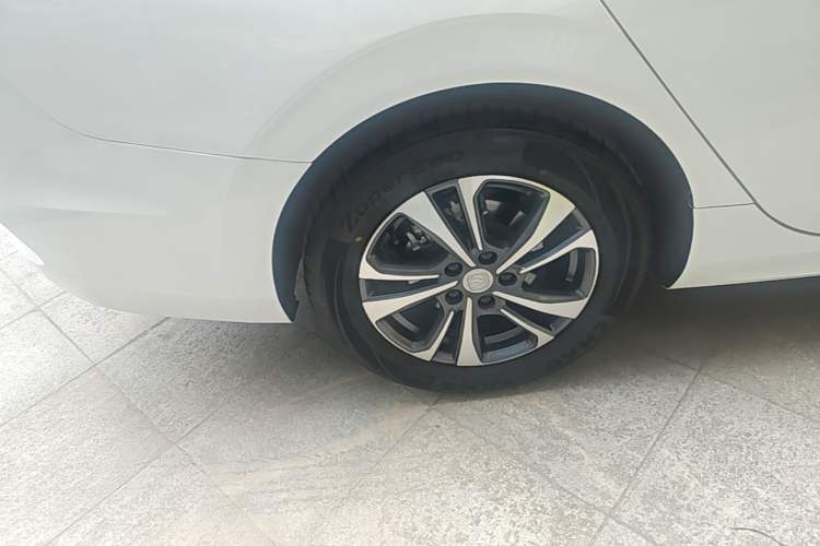 Used CHANGAN Eado 2023 Changan Edition PLUS Blue Whale NE 1.4T GDI DCT Prestige Version Right Rear Wheel Hub