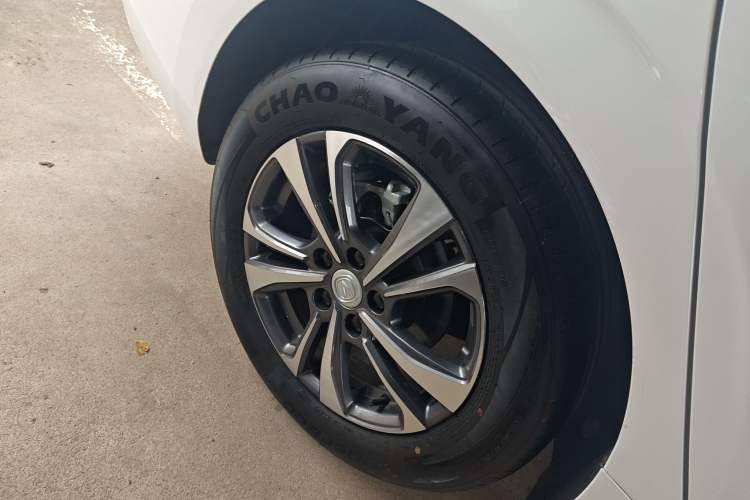 Used CHANGAN Eado 2023 Changan Edition PLUS Blue Whale NE 1.4T GDI DCT Prestige Version Right Rear Wheel Hub