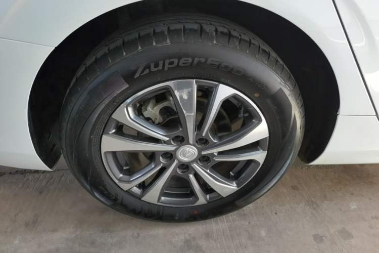 Used CHANGAN Eado 2023 Changan Edition PLUS Blue Whale NE 1.4T GDI DCT Prestige Version Right Rear Wheel Hub
