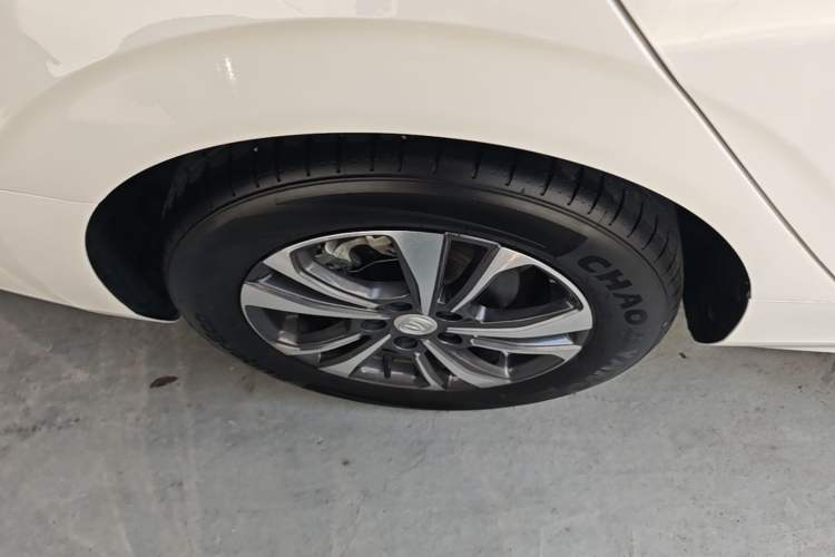 Used CHANGAN Eado 2023 Changan Edition PLUS Blue Whale NE 1.4T GDI DCT Prestige Version Right Rear Wheel Hub