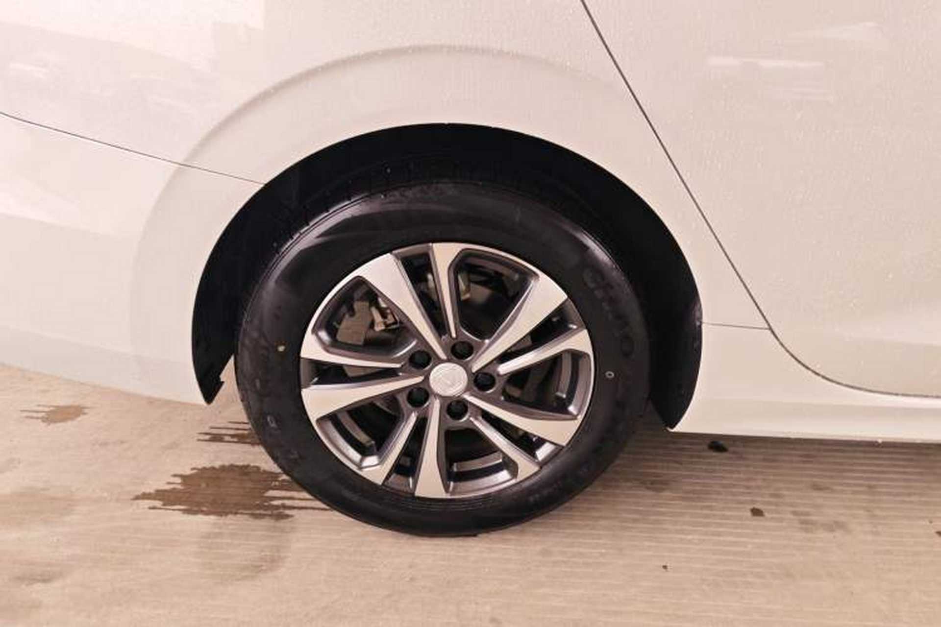 Used CHANGAN Eado 2023 Changan Edition PLUS Blue Whale NE 1.4T GDI DCT Prestige Version Right Rear Wheel Hub